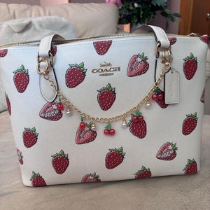 Kaylee added a photo of their purchase
