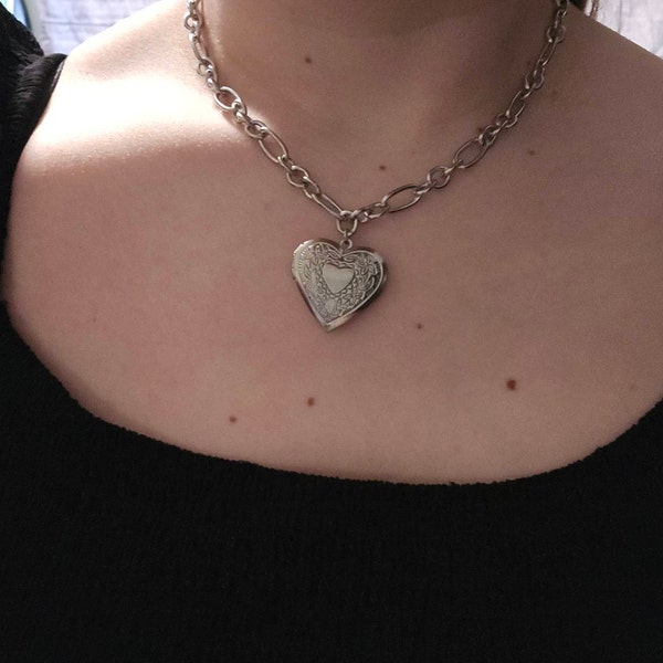 Dainty Cross Necklace main image 1
