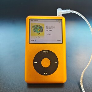 SDXC カードまたは SSD を搭載したカスタマイズされた iPod