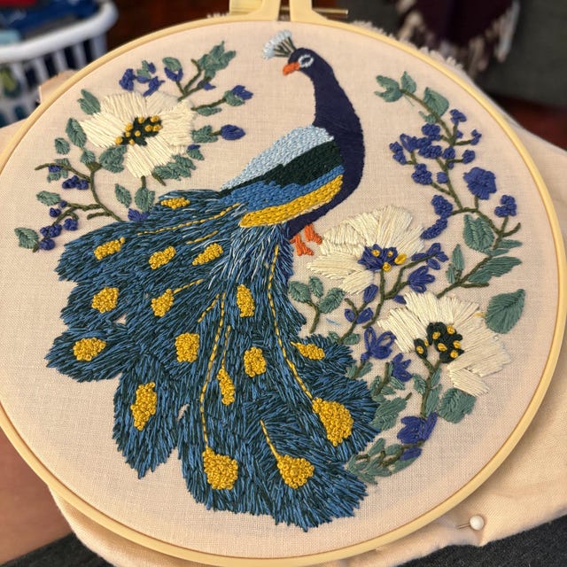 孔雀の手刺繍デザイン、動物刺繍PDFパターン、鳥のステッチ