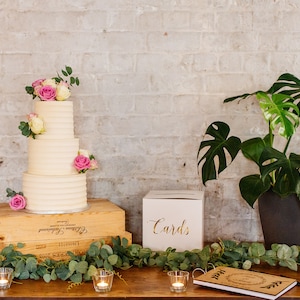 Cassetta Postale Per Ricevimento Matrimonio - Rosa Con Fiori Bianchi - Personalizzabile