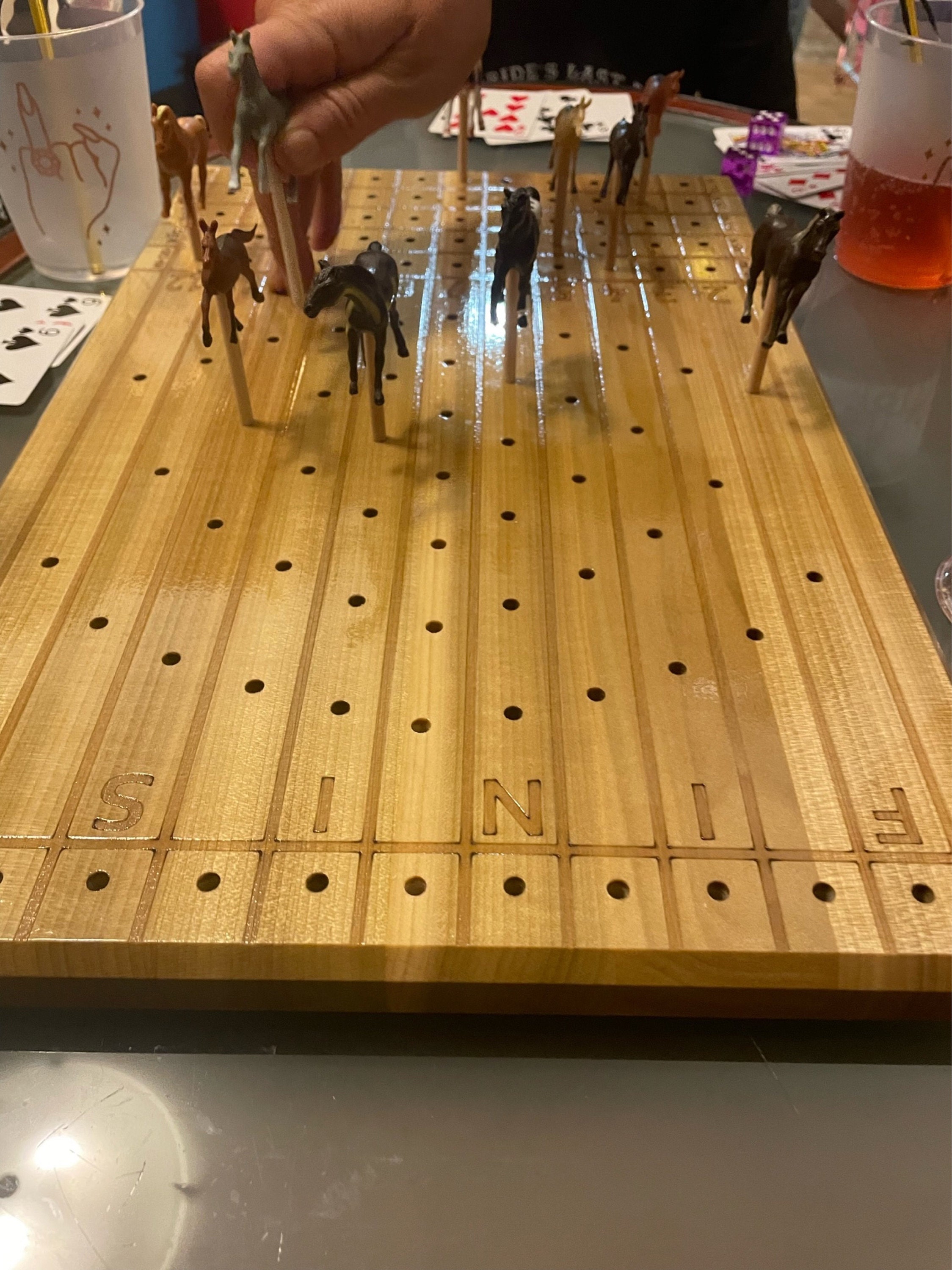 Horse Racing. Dice Game. Pony Pegs.