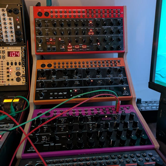 Behringer Crave, Edge & Spice - MDF Triple Stand From Synths