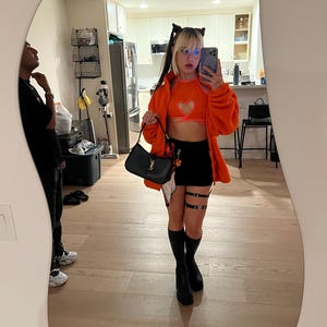 Giovanna added a photo of their purchase