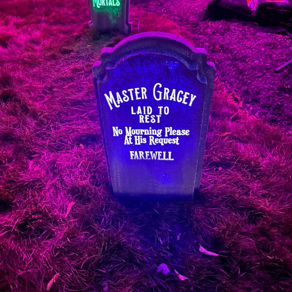 Halloween Fun Custom Tombstone / Gravestone KRYSTAL BALL. LED ...