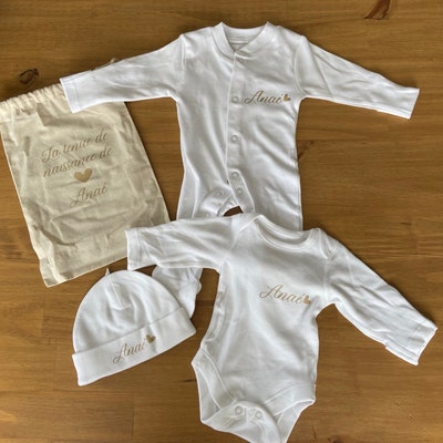 Kit Naissance Bébé Fille 6 Pièces - Pyjama Body Bonnet Moufles Chaussons + Pochon - Arc En Ciel Rose - Oeko-Tex