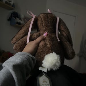 Taylor added a photo of their purchase