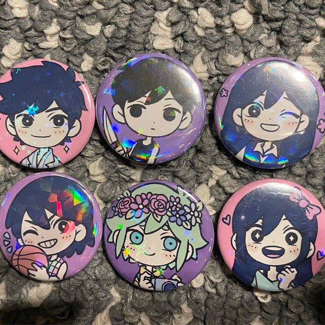 OMORI CHIBI Button Pin Set 缶バッジ OMORI Holo Button Pins (1.5 Inch) - Sunny Aubrey Kel Hero Mari