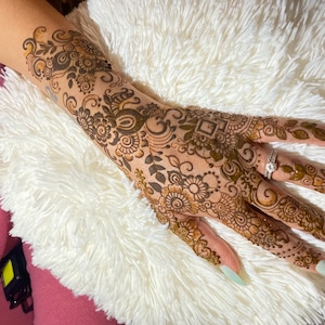 Shin added a photo of their purchase