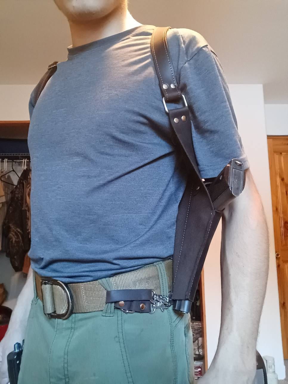 Colt 1911 holster, Custom gun holster, Leather shoulder gun holster, Underarm gun holster, Leather gun holder, Leather gun accessories