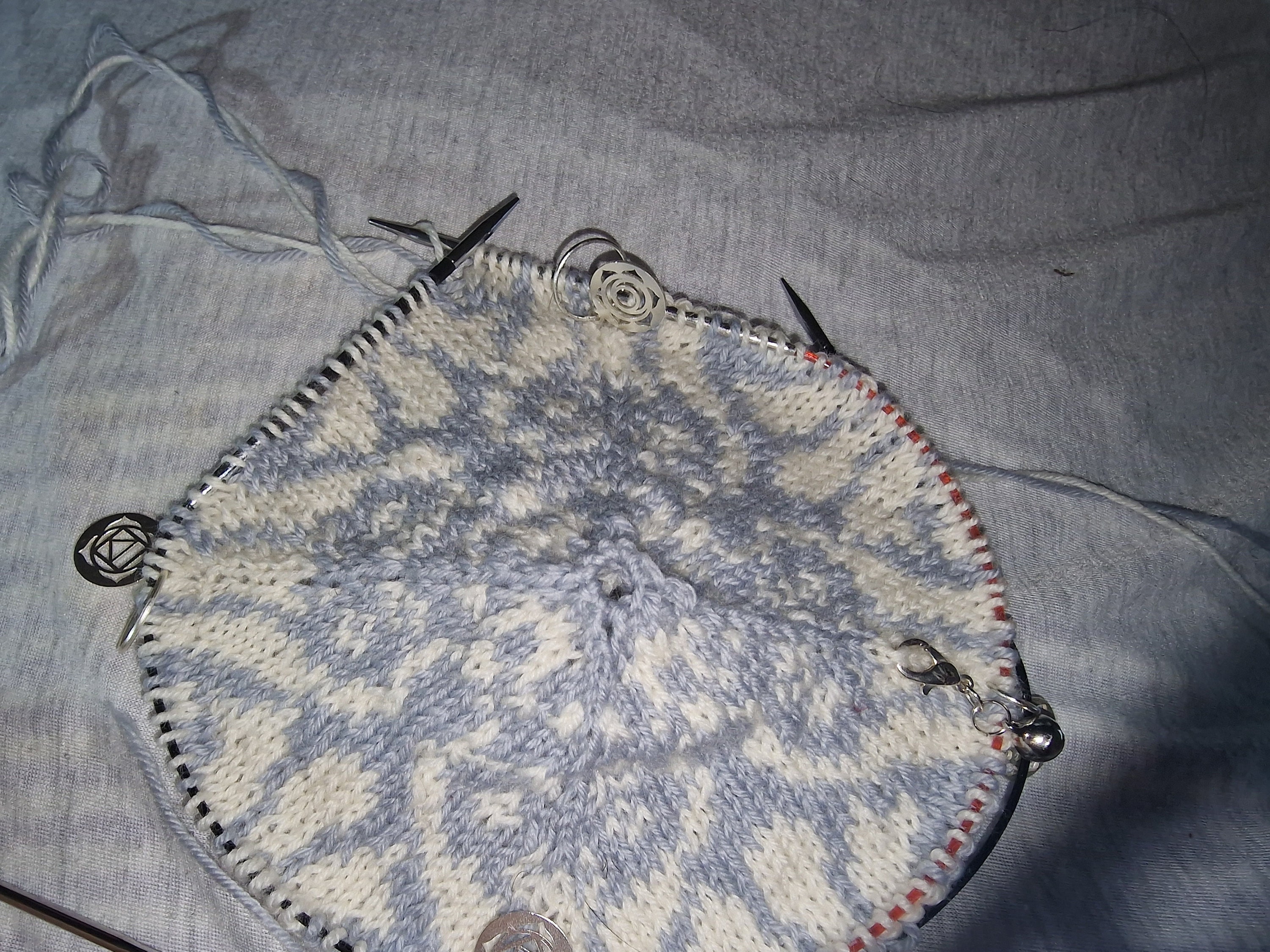 Three Colour Yarn Guide Knitting Ring - Stranded Knitting 3 Hook Ring - Colorwork - Fair Isle - Crochet