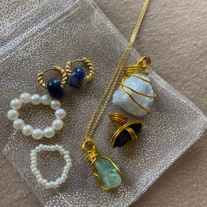 Saskia added a photo of their purchase