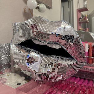 Hello added a photo of their purchase