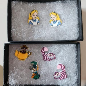 Cheshire Cat Earrings/Alice in Wonderland/Disney Cats/Handmade to Order/Stud Earrings/Nickel Free/Hypoallergenic