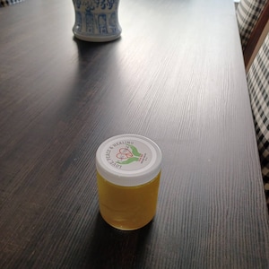 Twania Hayes-Thompson added a photo of their purchase