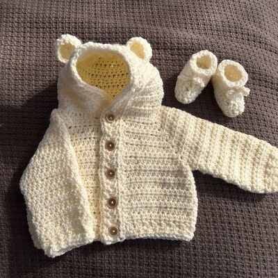 PDF Crochet PATTERN Newborn Baby Slippers. Quick and Easy. Written in ...