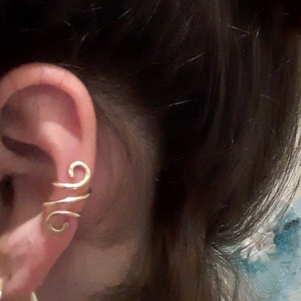 Single Ear Cuff in Gold main image 1