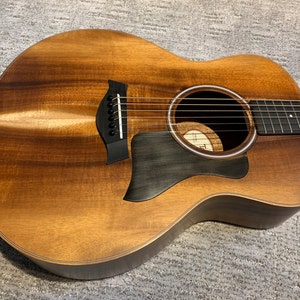 Taylor gs mini koa cheap pickguard