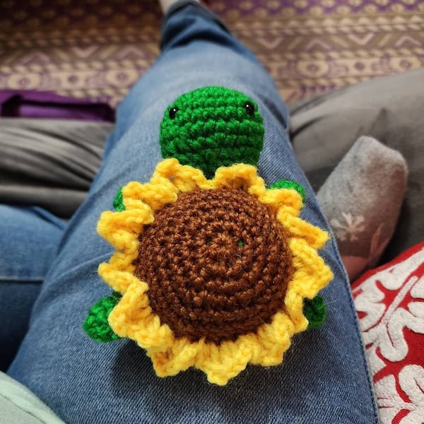 Turtle No Sew Crochet Pattern, Bumble Bee Turtle Pattern, Daisy Turtle ...