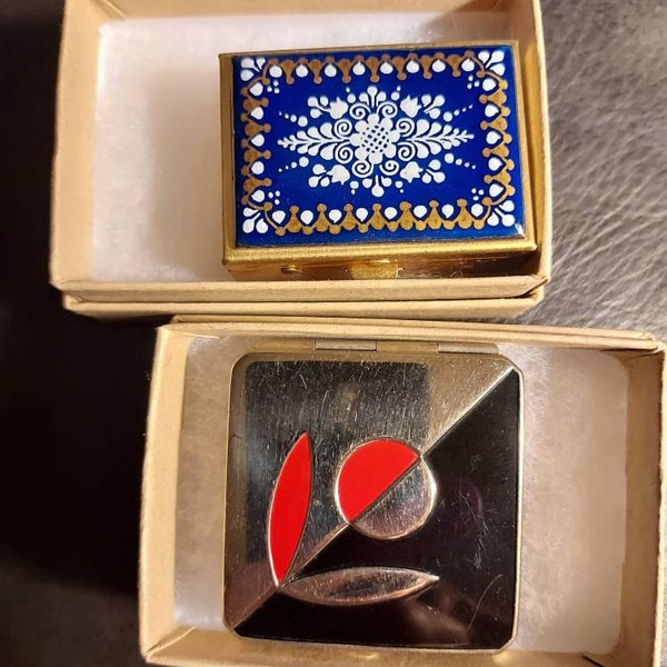 Vintage Powder Compact Made in England. No Marker. Stratton?? - Etsy