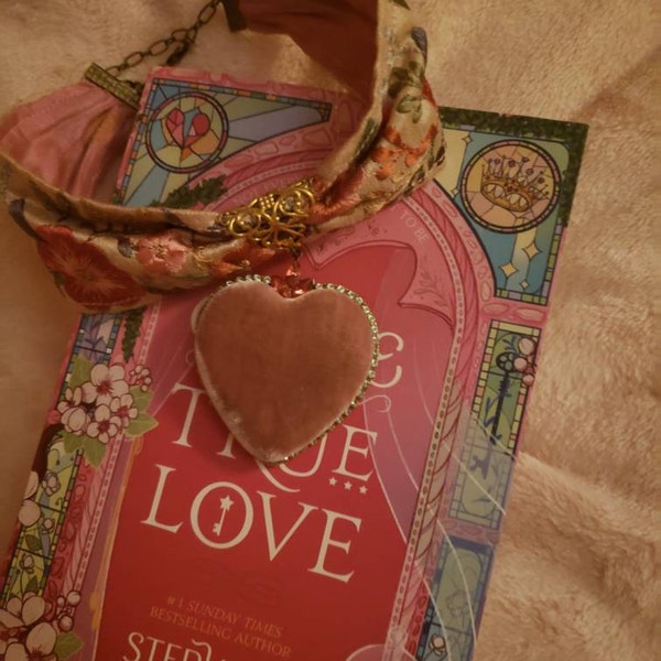 Rococo Choker Boho Wedding Embroidered Floral Silk Velvet Heart