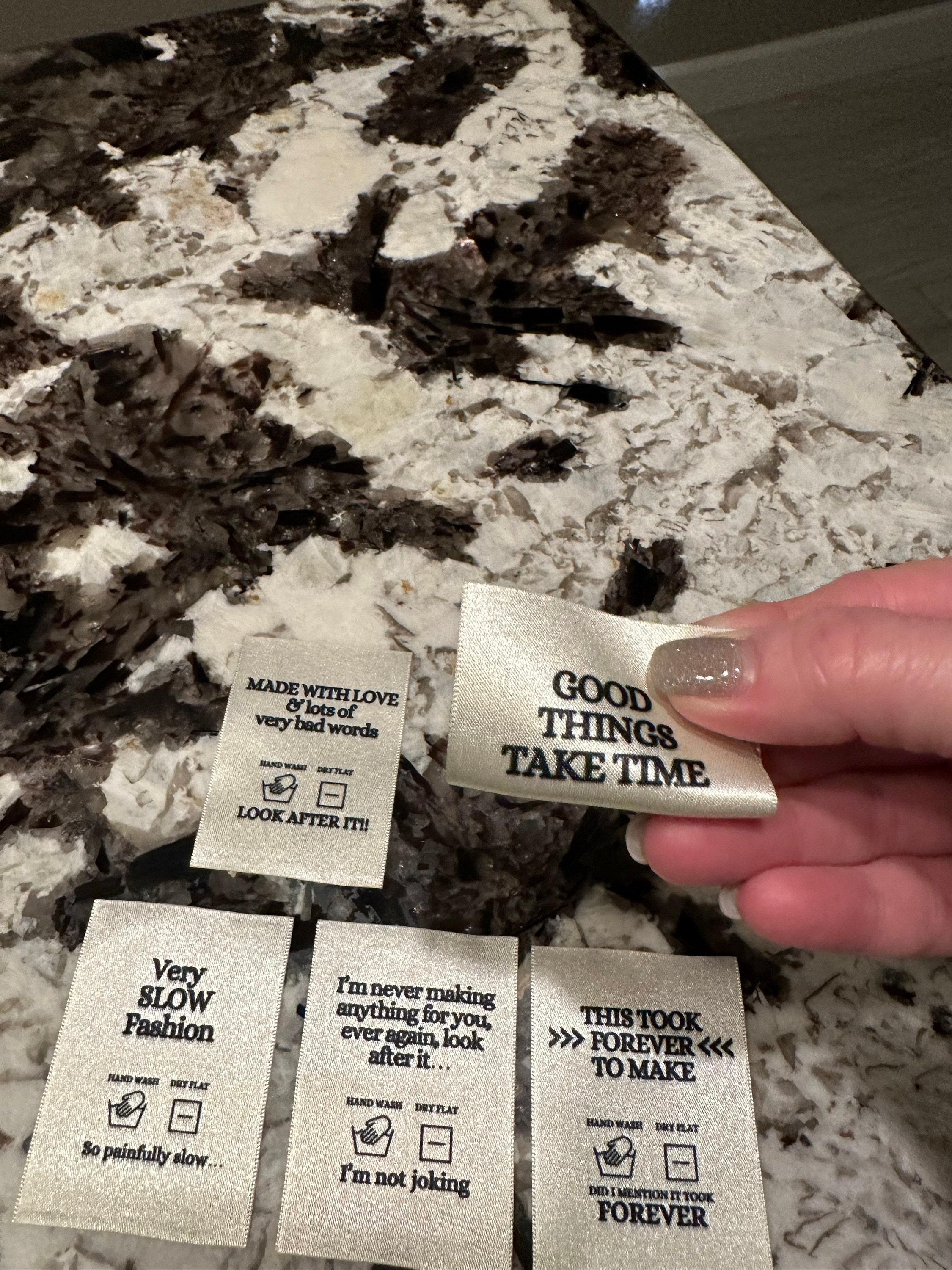 Multipack „Slow Fashion“ gewebte Pflegeetiketten für Kleidung x 5 Etiketten