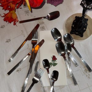 Pretty knives - vintage French Amefa boxed set of 12 stainless steel knives