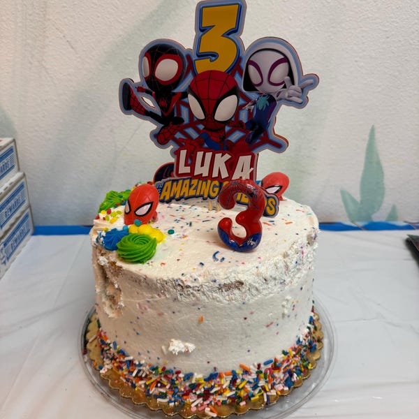 Personalized Character Cake Topper - Etsy