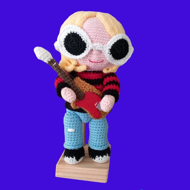 カート・コバーンのかぎ針編みパターン、人形のかぎ針編みパターン