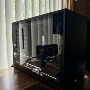 pcケース ncase M1 EVO Angled Kit 黒 小さなトランスフォーマー】NCASE社「M1 EVO v1.0」をレビュー