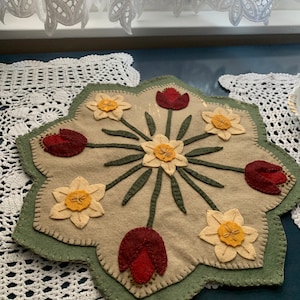 Wool Applique Pattern Kit Embroidery “Jacobean Autumn” table runner candle  mat primitive dyed wool fabric