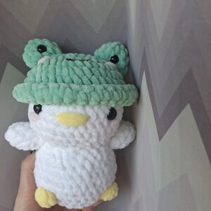 3 in 1 帽子をかぶった赤ちゃんアヒルのぬいぐるみ かぎ針編みパターン