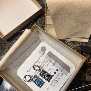 Alexa added a photo of their purchase