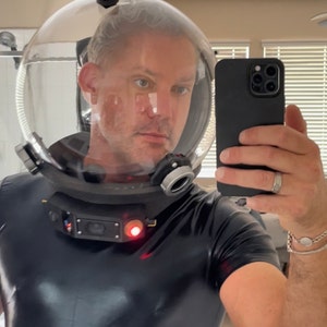 Casco Astronauta Metálica Visor Holográfico Tornasol Adulto