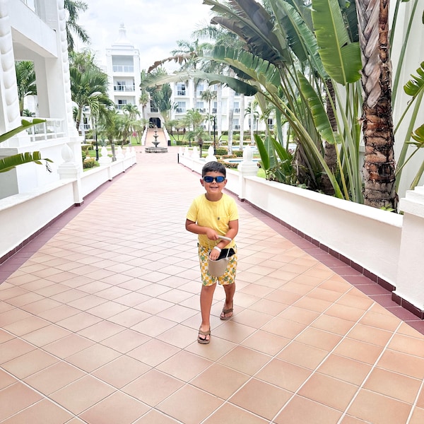 Stylish Wedding Outfits for Family Members, Family Outfits, Matching ...