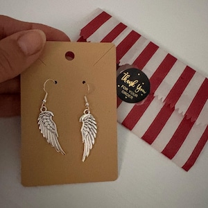 Giovanna added a photo of their purchase