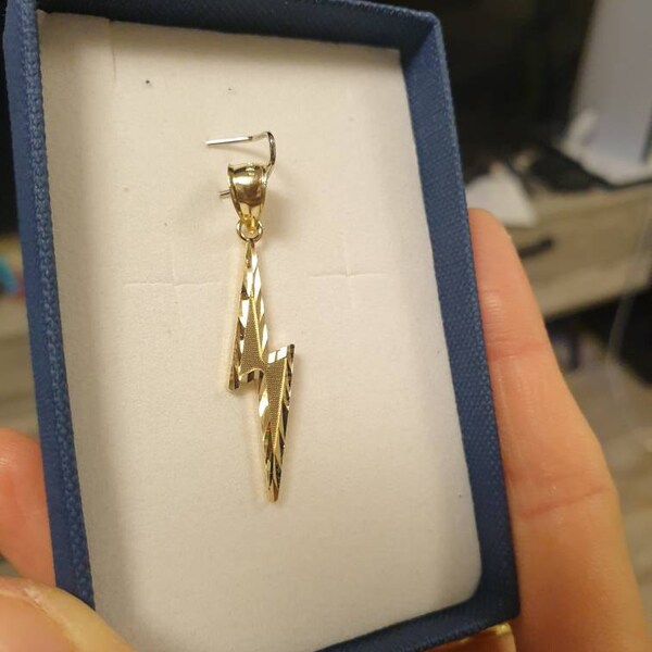 Geometric Zig Zag Flash Electrify CZ Lightning Bolt Pendant Necklace