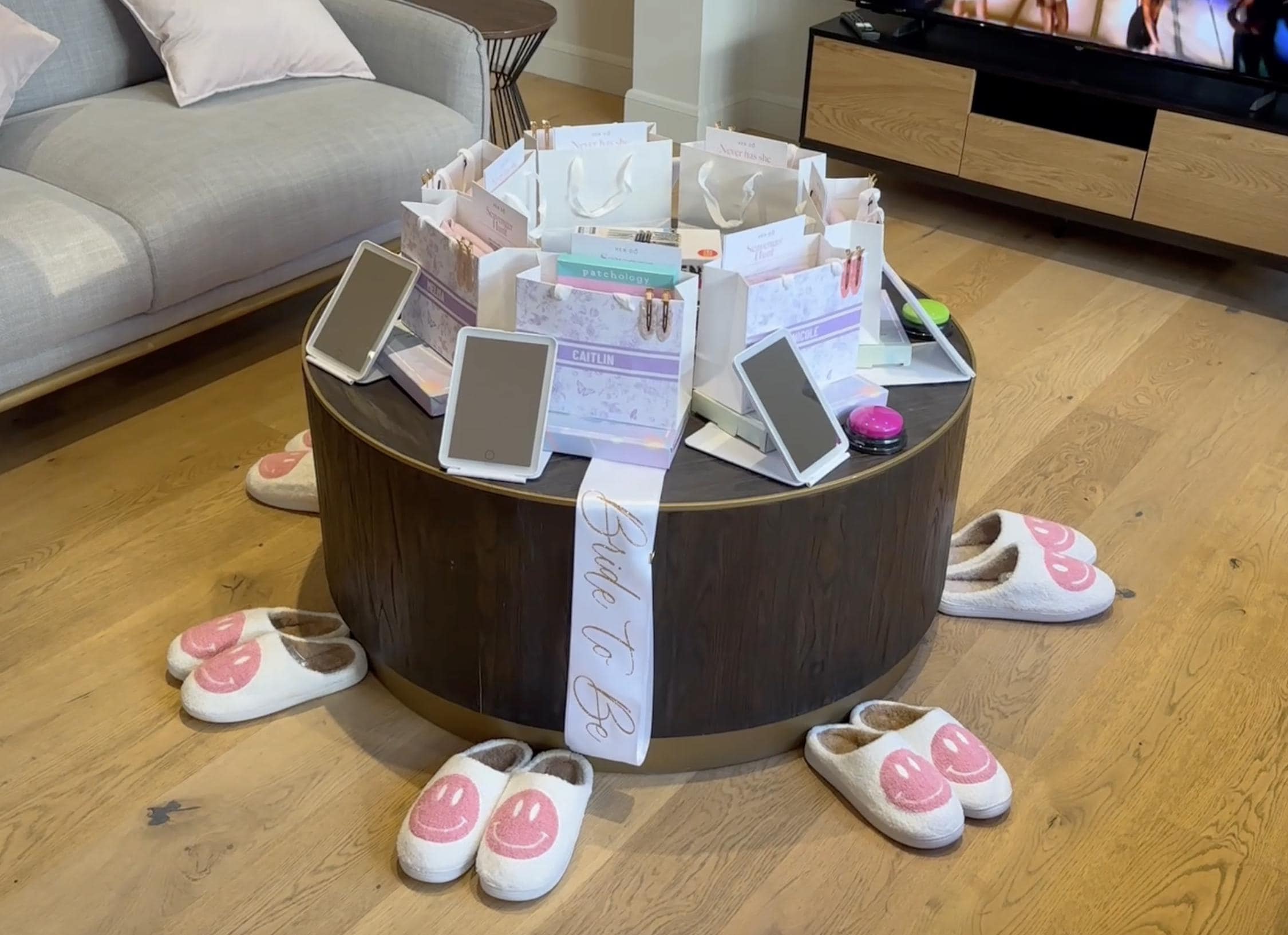 Benutzerdefinierte Toile De Jouy Geschenktüten | Personalisiert | Hochzeit | Brautjungfernantrag | Braut | Babyparty | Geburtstag | Junggesellinnenabschied