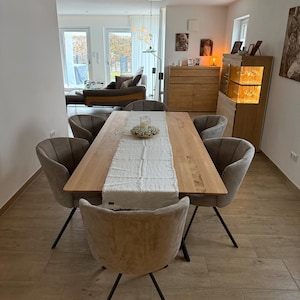 Karolin added a photo of their purchase
