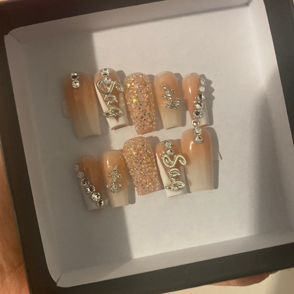 Nails - acrylic press on main image 0