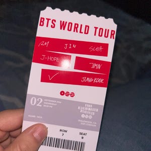 Yahayra added a photo of their purchase