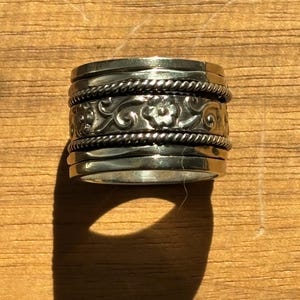 Sterling Silver Spinner Ring: Floral Band, Anxiety Jewelry - Etsy