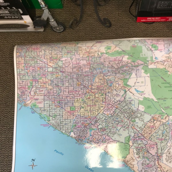 Colorful Southern California Wall Map Etsy Iap 600x600.2057532276 L6edxf8f 