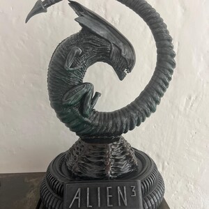 エイリアンクイーン チェストバスター - ホラーエボリューション