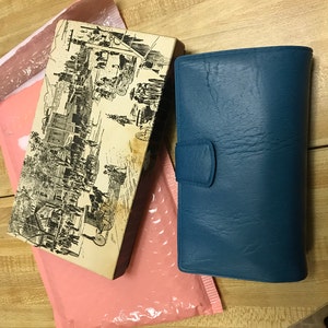 Thurletta added a photo of their purchase