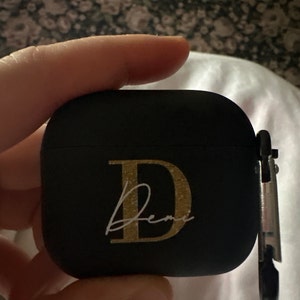 Demi added a photo of their purchase