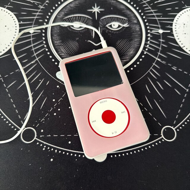 Apple iPod Classic - 第 7/6 世代、赤+白 (3000 mAh バッテリー