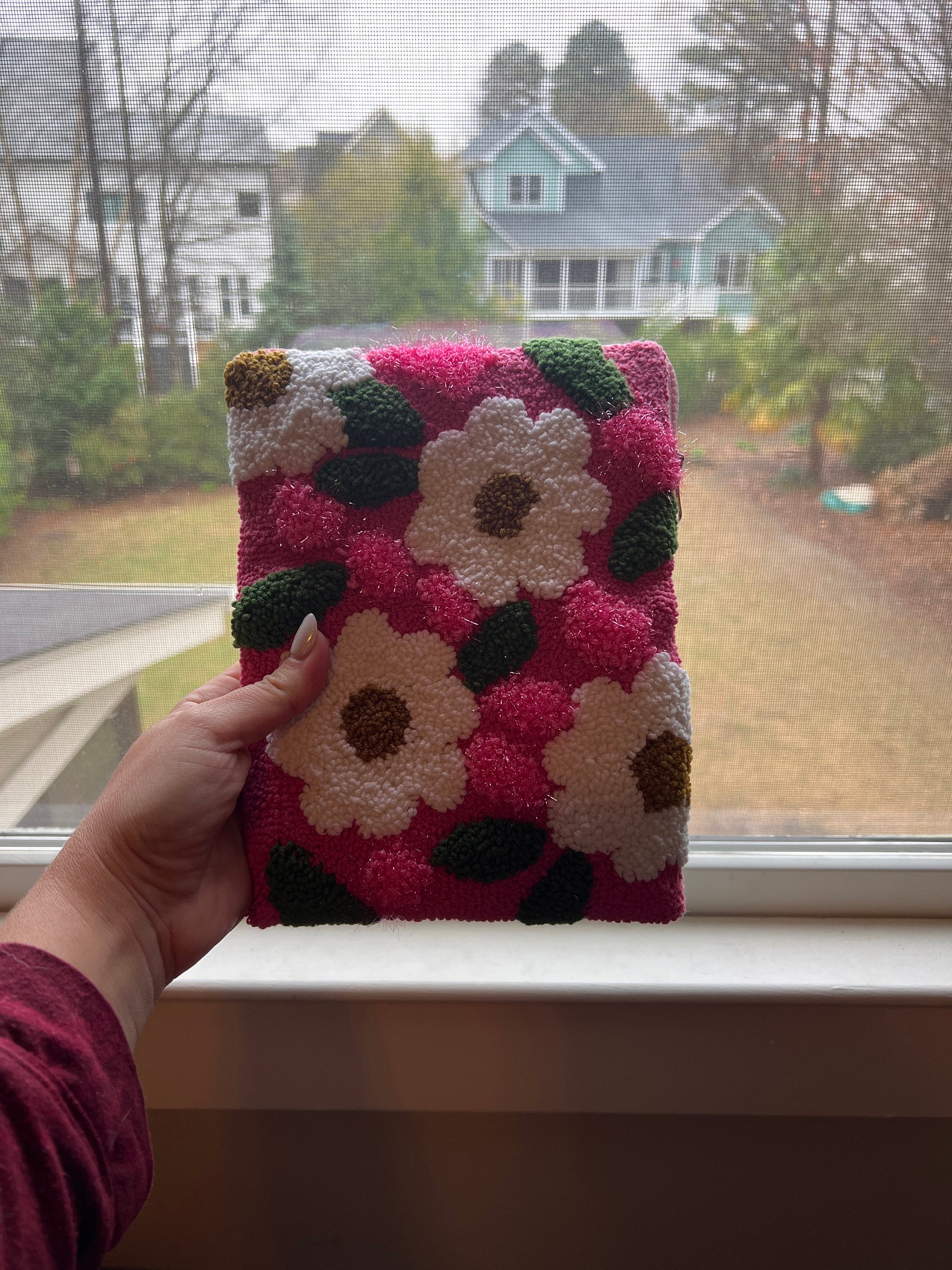 Daisies Kindle cover - kindle paperwhite case - Fabric book cover - Personalized kindle sleeve - Oasis case - kindle accessories gift