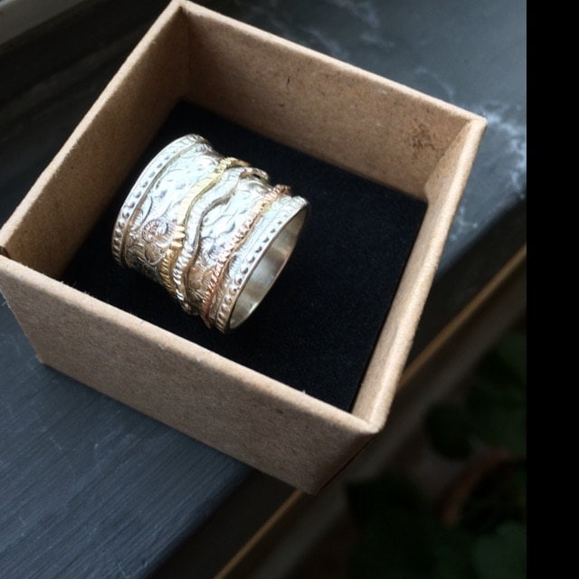 Spinner ring