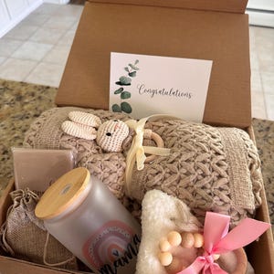 Saloni added a photo of their purchase